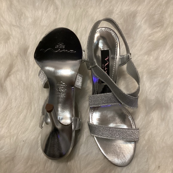 Nina Valonia Silver Criss-Cross Heels - Picture 4 of 7